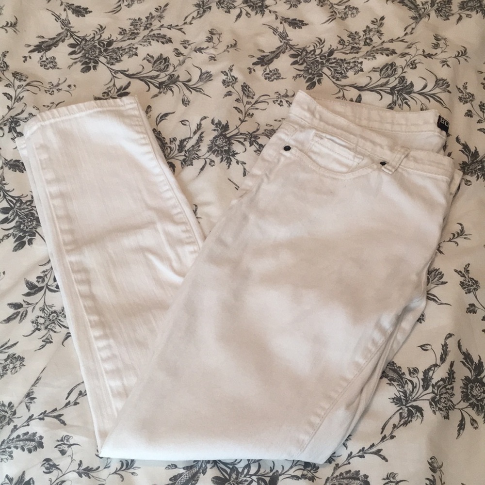 White cigarette jeans urban outfitters